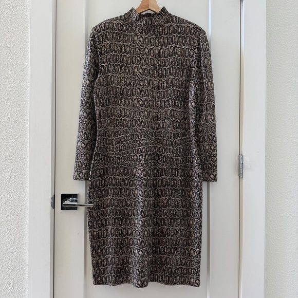St John Evening Collection Reptile Snake Print Textured Sequin Chic Dress Sz 12 - Picture 1 of 7